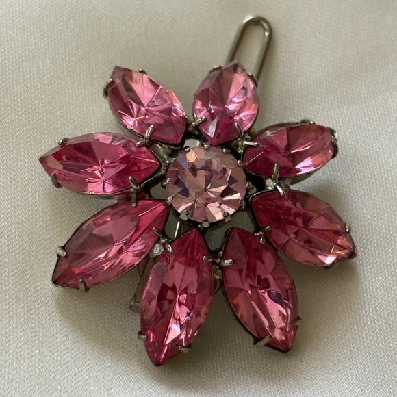 🌸 Tarina Tarantino Pink Swarovski Flower Hair Clips – Set of 2 - Picture 3 of 7